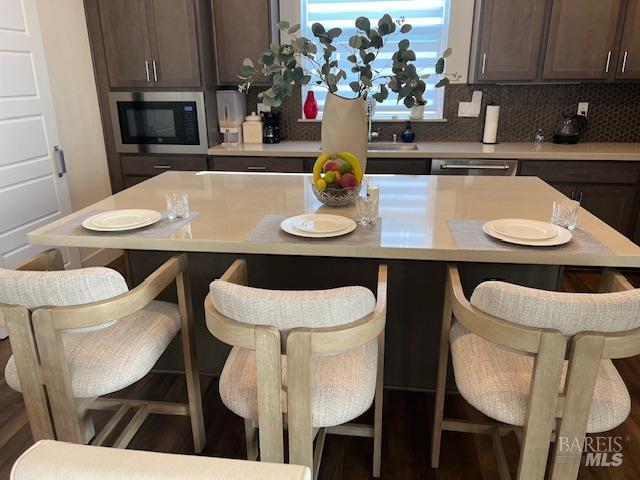 Detail Gallery Image 25 of 29 For 254 Verandah Ave, Novato,  CA 94945 - 3 Beds | 2/2 Baths