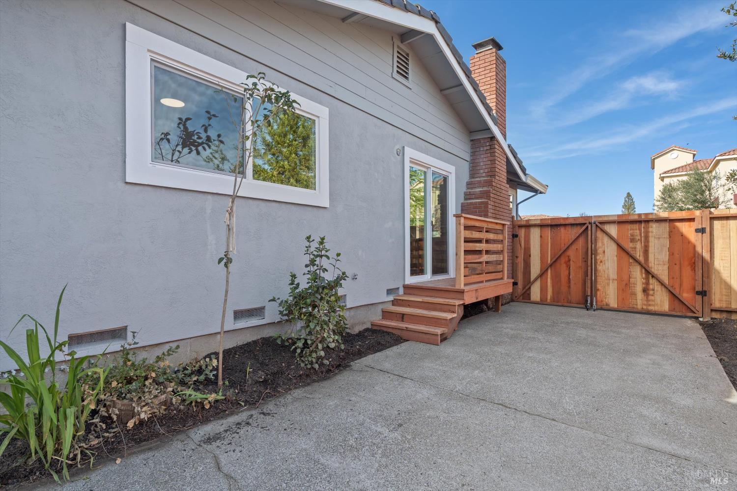 Detail Gallery Image 16 of 17 For 131 Healdsburg Ave, Cloverdale,  CA 95425 - 3 Beds | 2/1 Baths