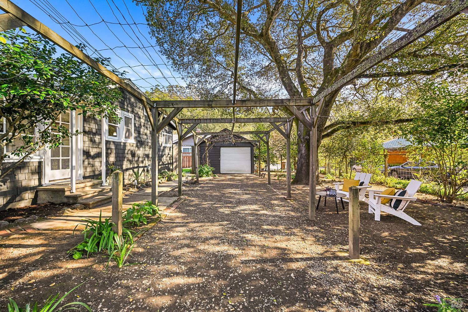 Detail Gallery Image 48 of 54 For 60 Sacramento Ave, San Anselmo,  CA 94960 - 2 Beds | 1 Baths