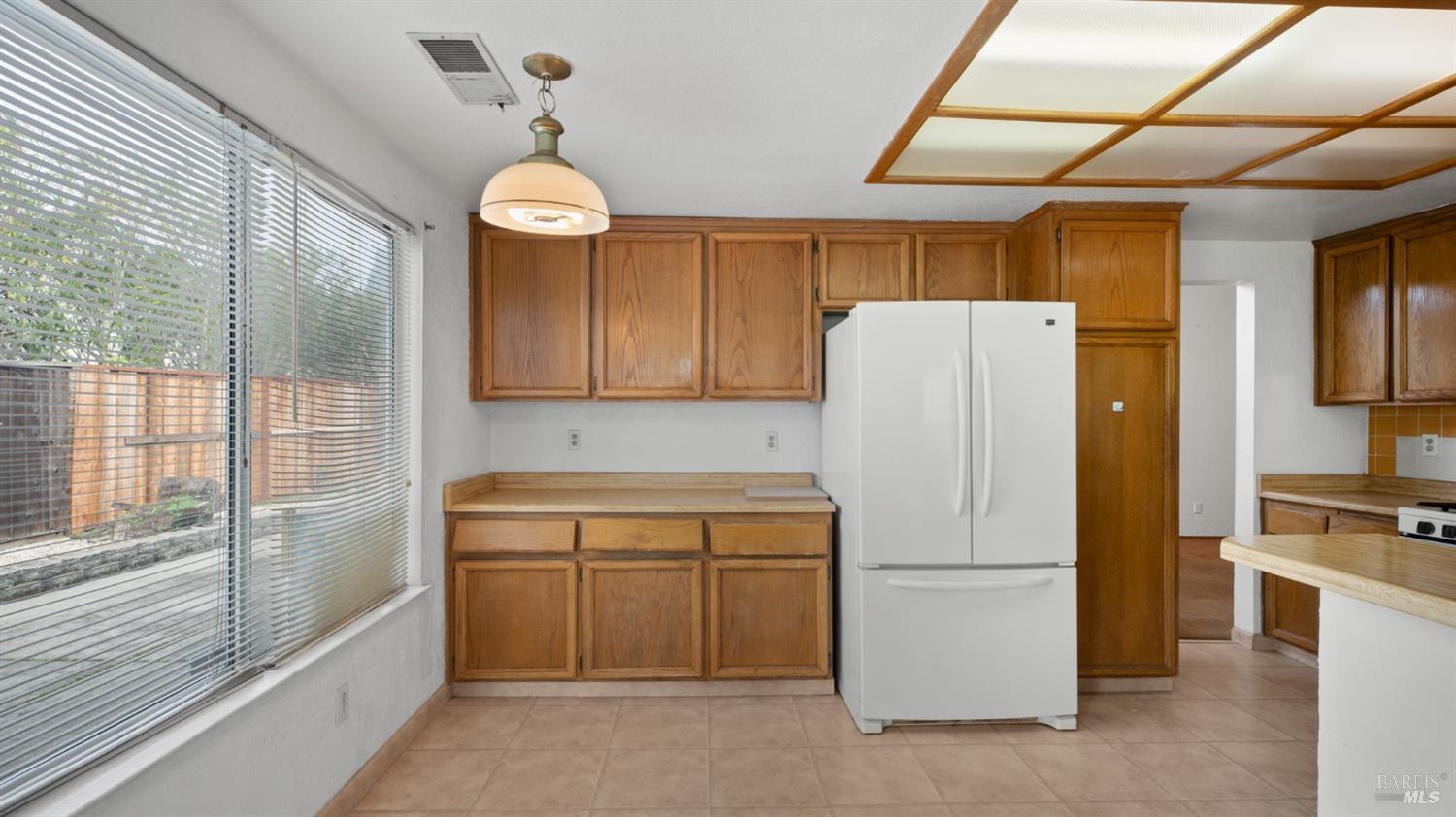 Detail Gallery Image 16 of 45 For 22 Brighton Dr, Vallejo,  CA 94591 - 4 Beds | 3 Baths