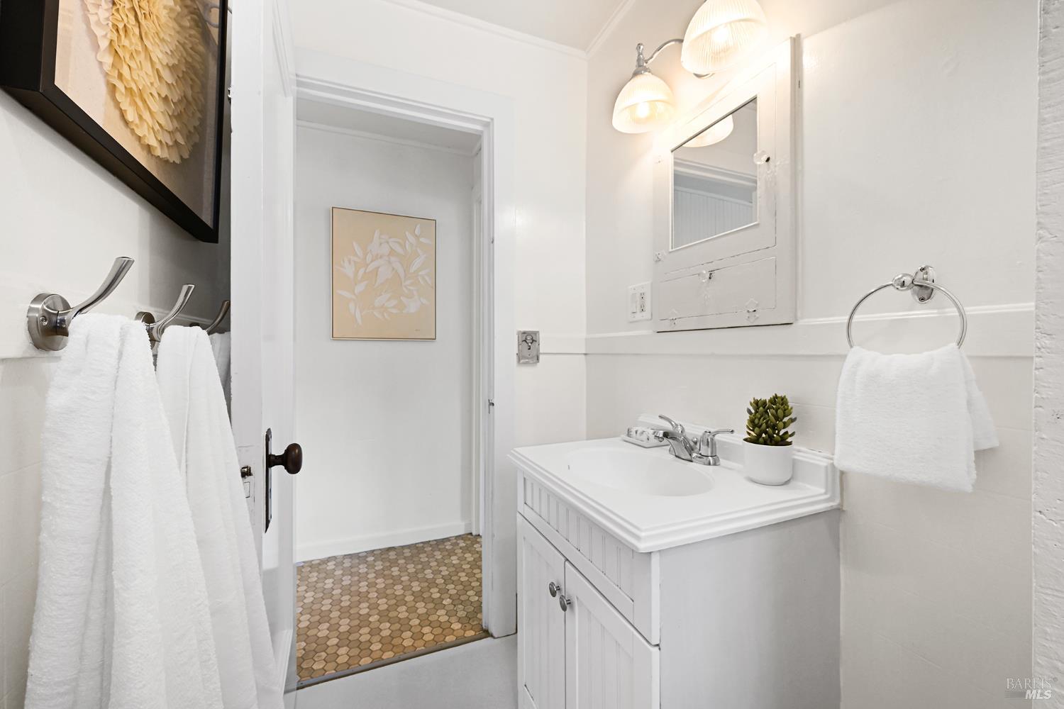 Detail Gallery Image 28 of 54 For 60 Sacramento Ave, San Anselmo,  CA 94960 - 2 Beds | 1 Baths