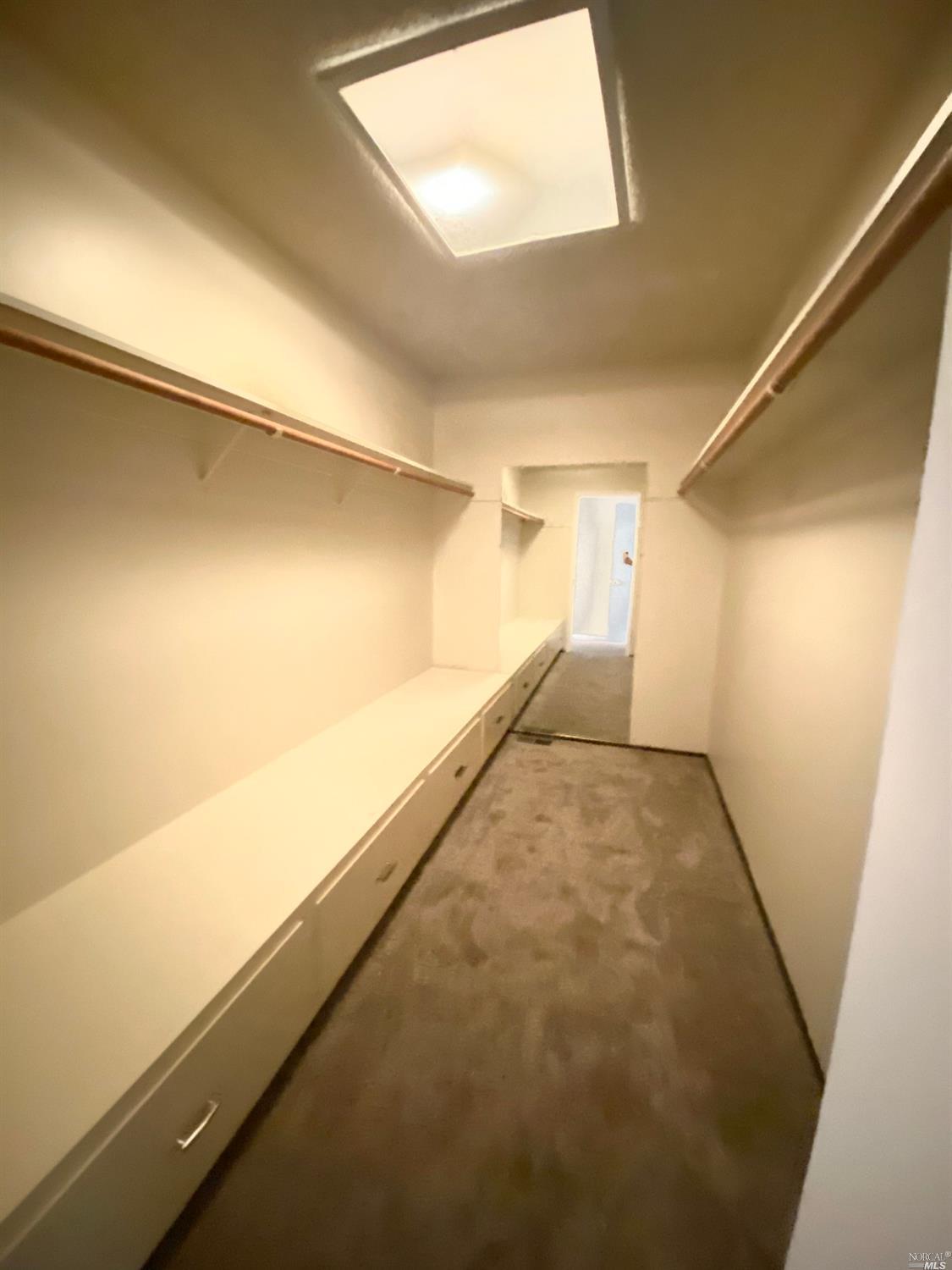 Detail Gallery Image 15 of 23 For 723 Brookside Dr, Vacaville,  CA 95688 - 3 Beds | 2 Baths