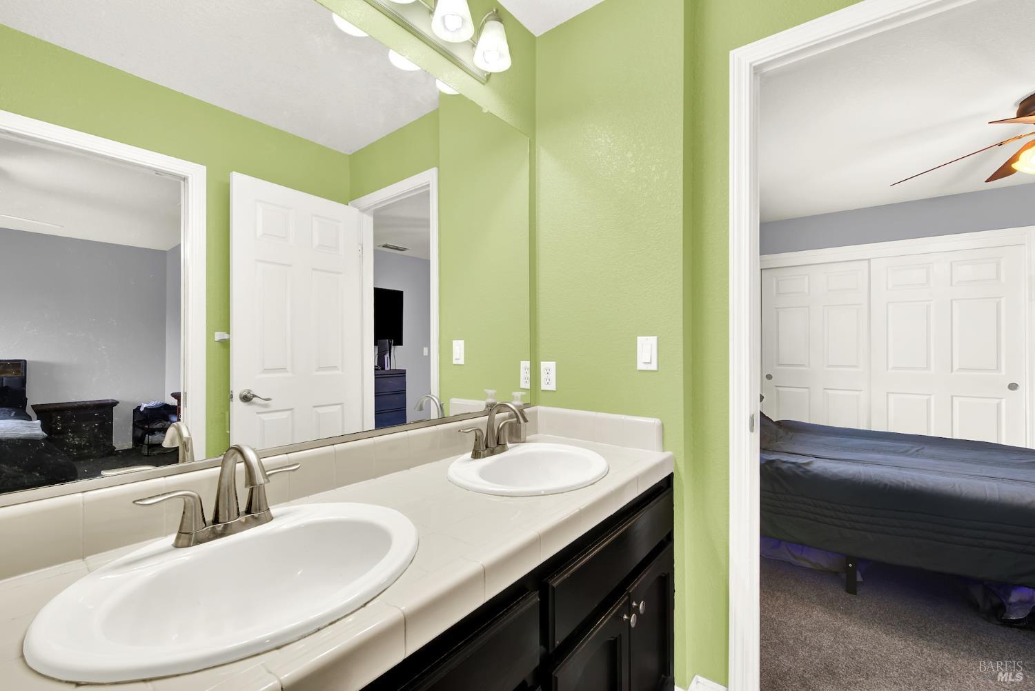 Detail Gallery Image 17 of 66 For 230 Sparrow St, Vacaville,  CA 95687 - 4 Beds | 3 Baths