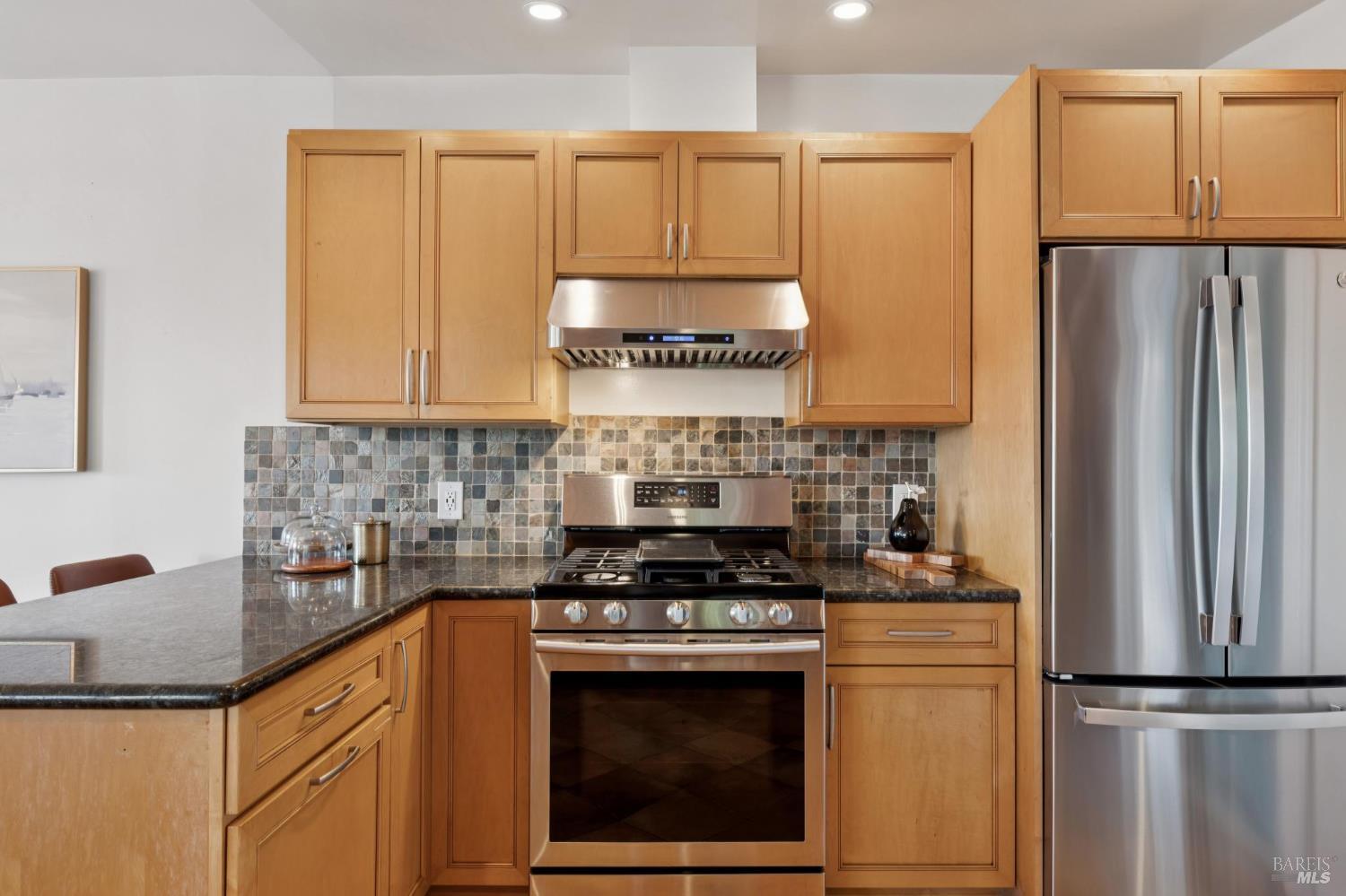 Detail Gallery Image 19 of 55 For 418 Scenic Ave, San Anselmo,  CA 94960 - 3 Beds | 2 Baths