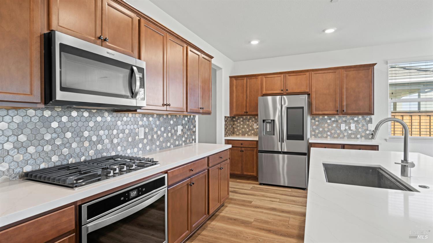 Detail Gallery Image 35 of 48 For 801 Billhook Dr, Vacaville,  CA 95687 - 3 Beds | 2 Baths