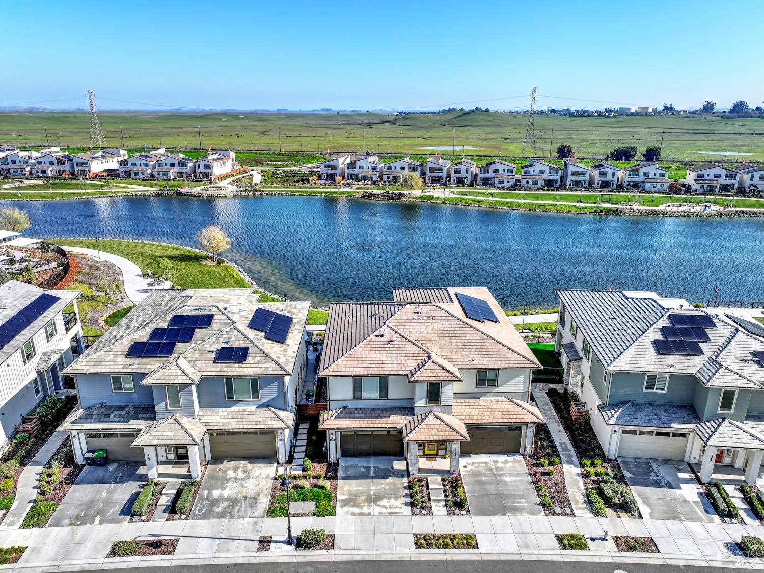 Detail Gallery Image 2 of 79 For 2282 Solace Vis, Fairfield,  CA 94533 - 2 Beds | 2 Baths