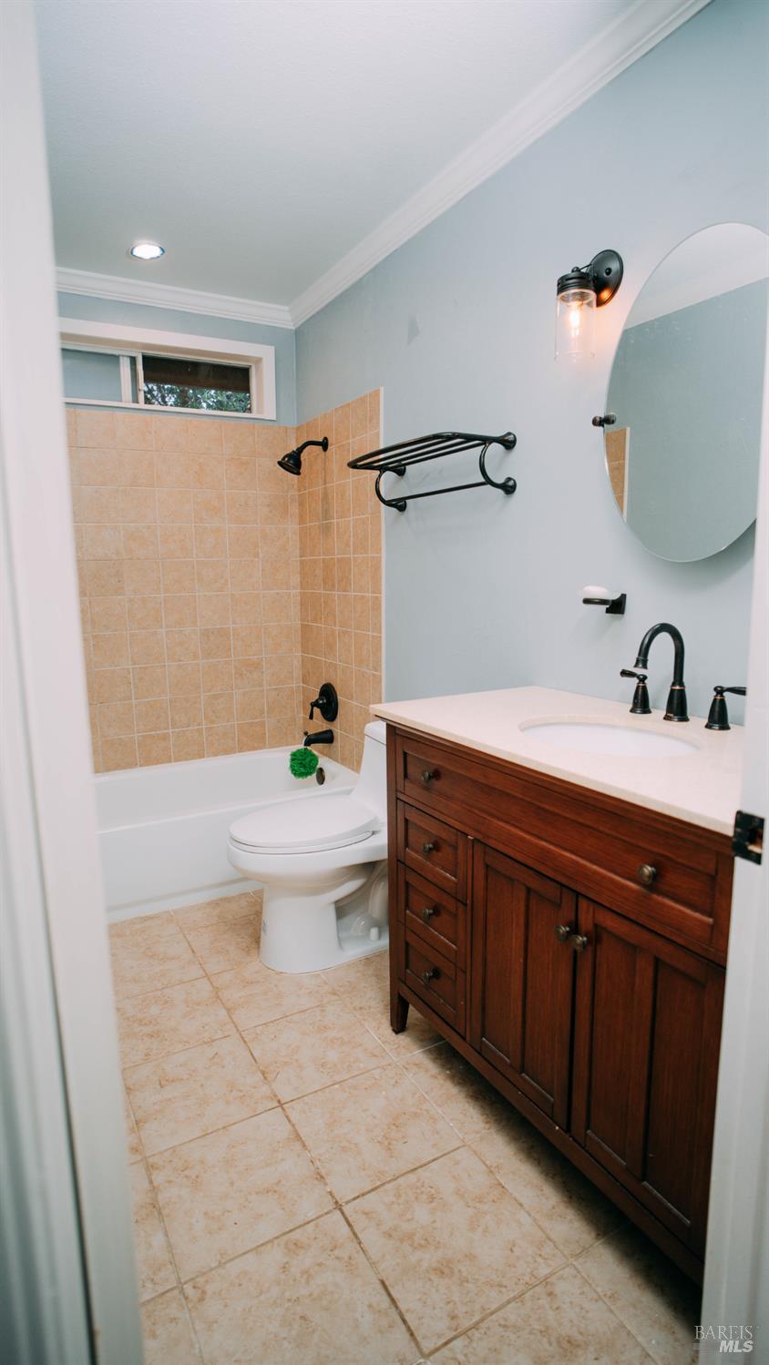 Detail Gallery Image 12 of 33 For 3607 Shoreline View Way, Kelseyville,  CA 95451 - 2 Beds | 1/1 Baths