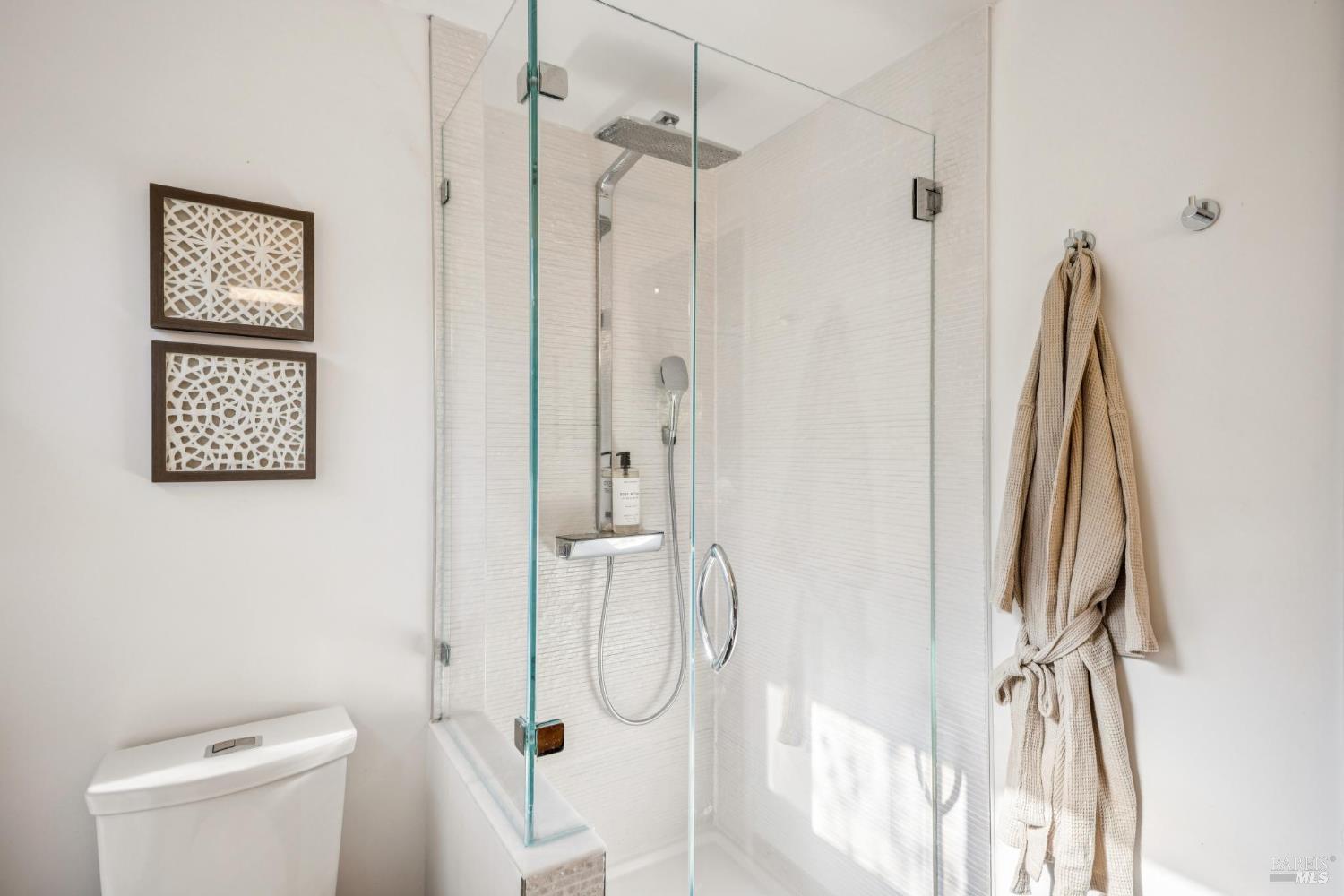 Detail Gallery Image 13 of 28 For 763 Marin Dr, Mill Valley,  CA 94941 - 3 Beds | 3 Baths