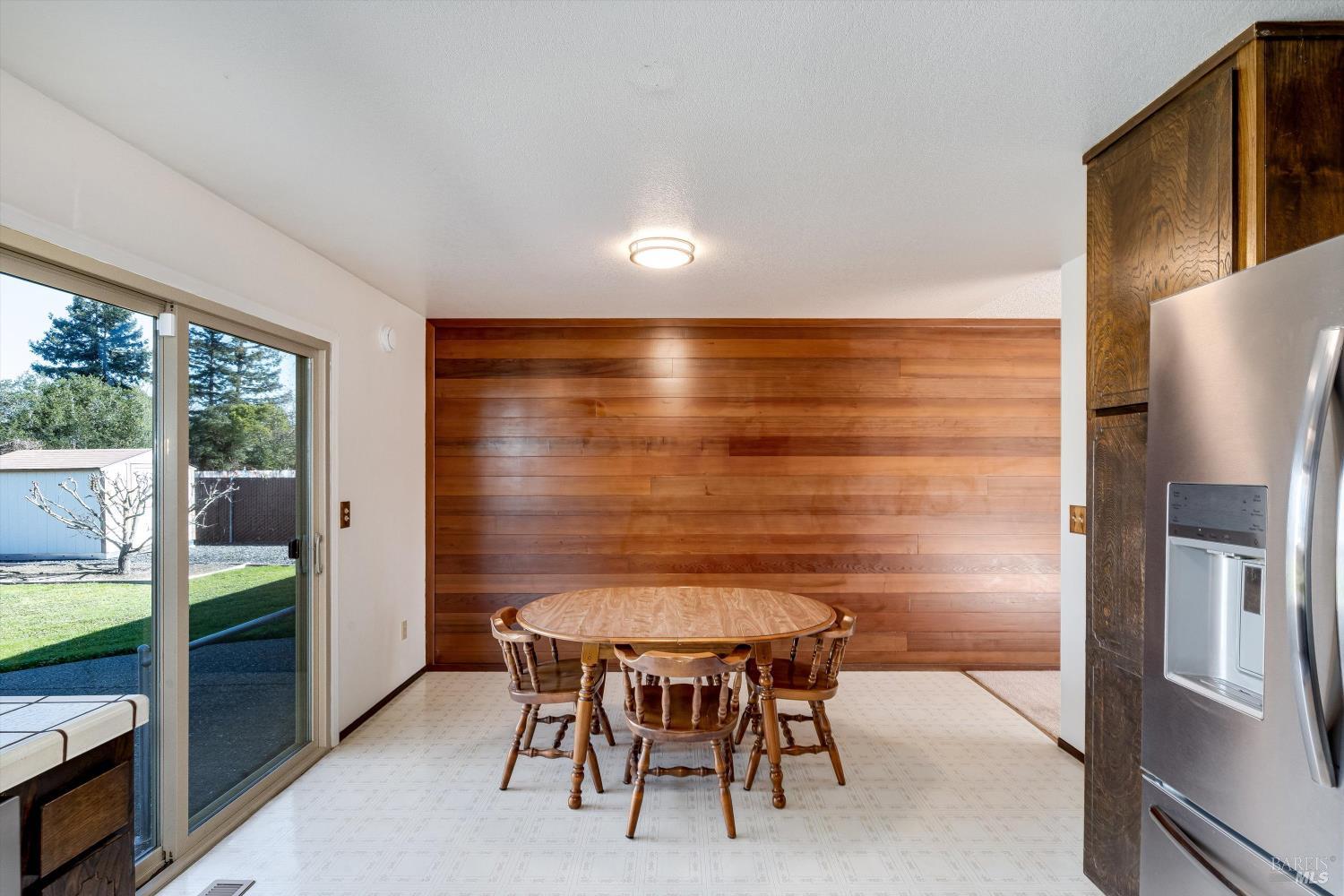 Detail Gallery Image 22 of 54 For 1477 Russell Ave, Santa Rosa,  CA 95403 - 3 Beds | 2 Baths