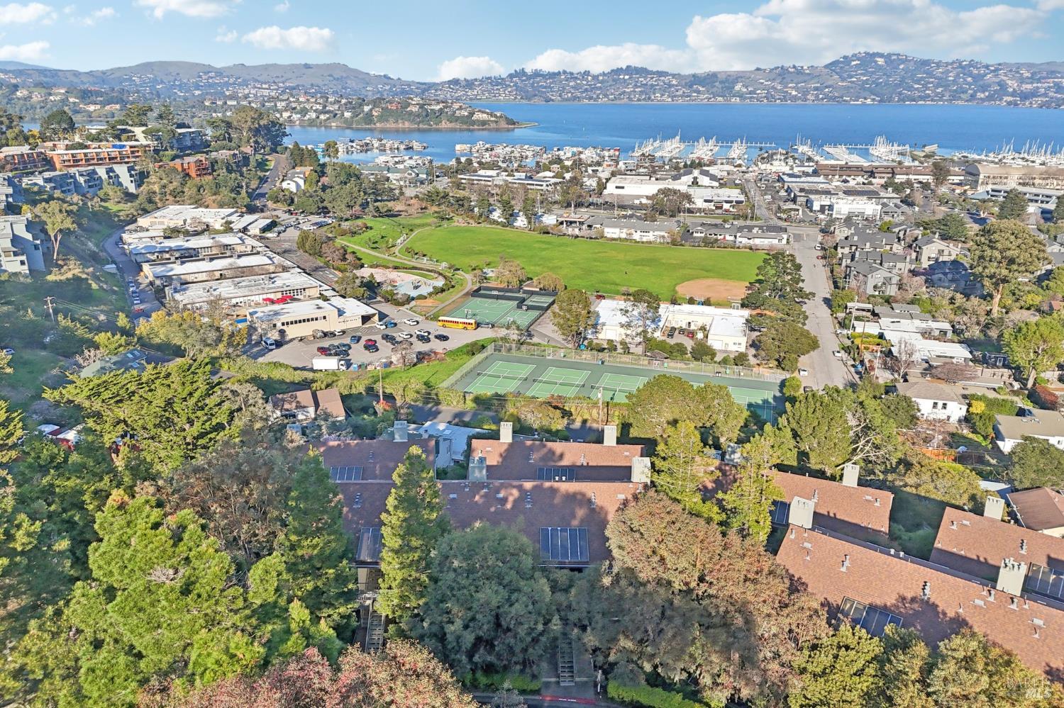 Detail Gallery Image 18 of 24 For 81 Anchorage Rd, Sausalito,  CA 94965 - 1 Beds | 1 Baths