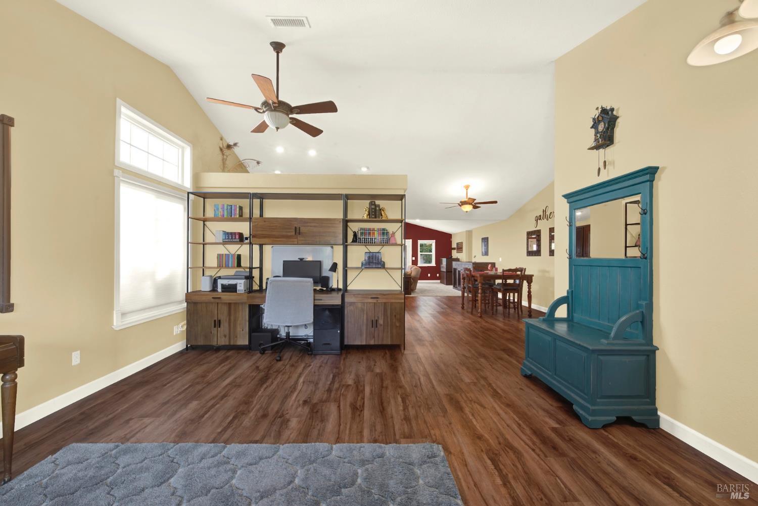 Detail Gallery Image 12 of 64 For 967 Copper Way, Vacaville,  CA 95687 - 3 Beds | 2/1 Baths