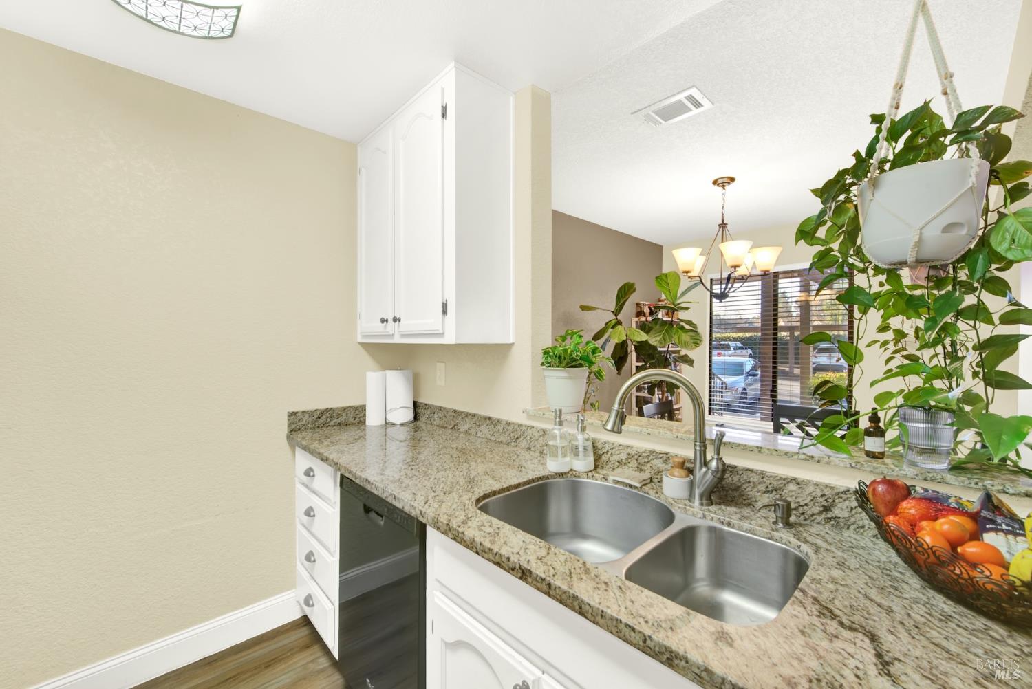 Detail Gallery Image 19 of 55 For 1801 Marshall Rd #801,  Vacaville,  CA 95687 - 2 Beds | 2 Baths