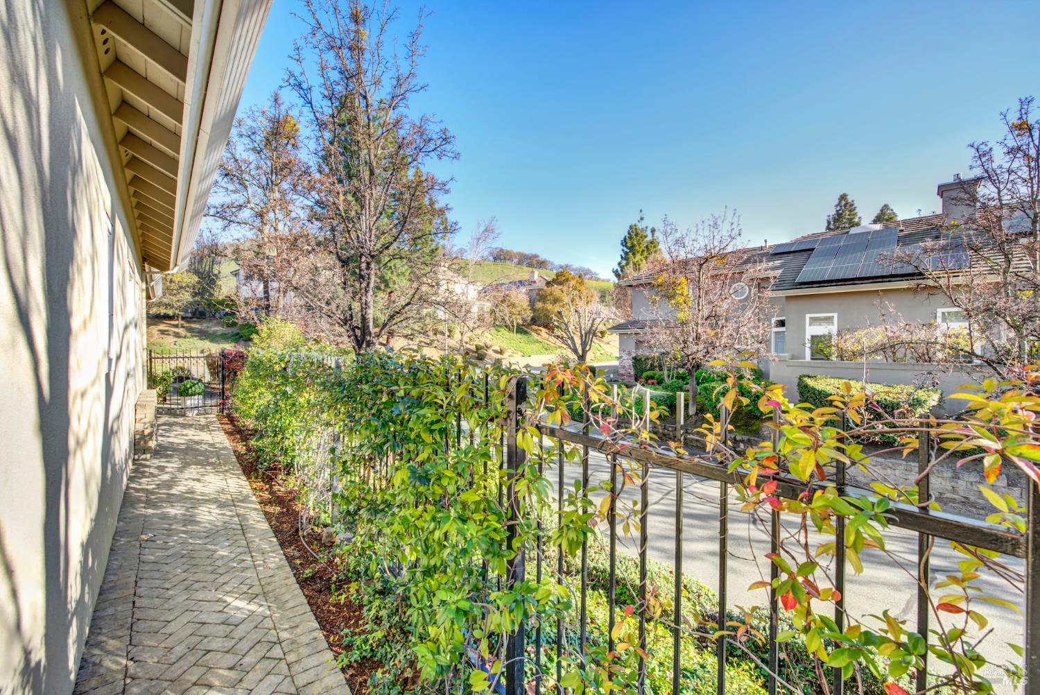 Detail Gallery Image 38 of 63 For 2897 Quail Hollow Dr, Fairfield,  CA 94534 - 3 Beds | 2 Baths