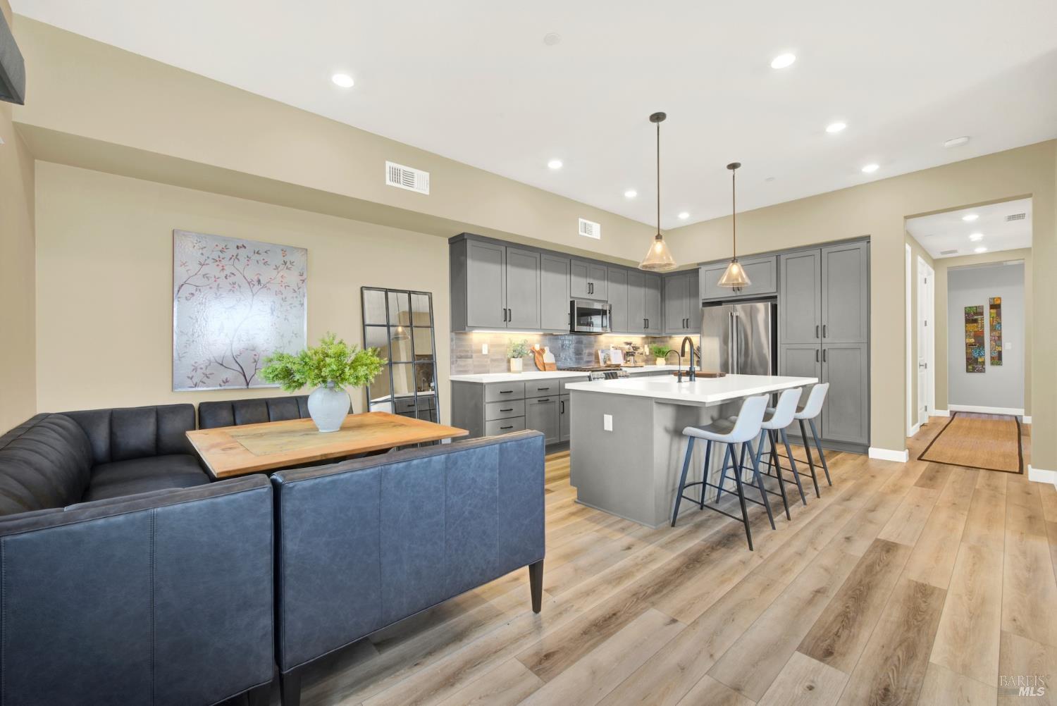 Detail Gallery Image 5 of 79 For 2282 Solace Vis, Fairfield,  CA 94533 - 2 Beds | 2 Baths