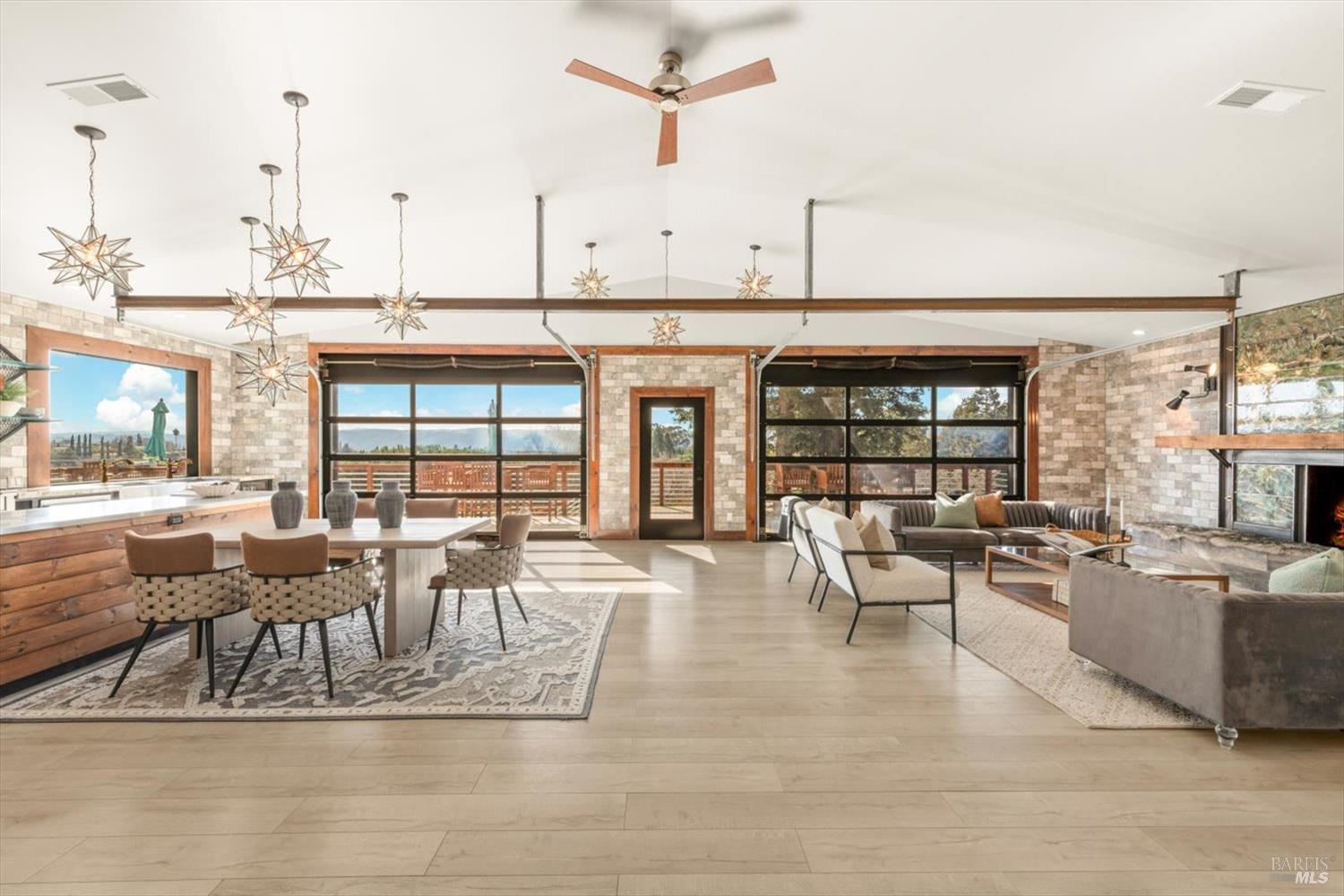 Detail Gallery Image 25 of 99 For 2135 E 2nd St, Benicia,  CA 94510 - 5 Beds | 4 Baths