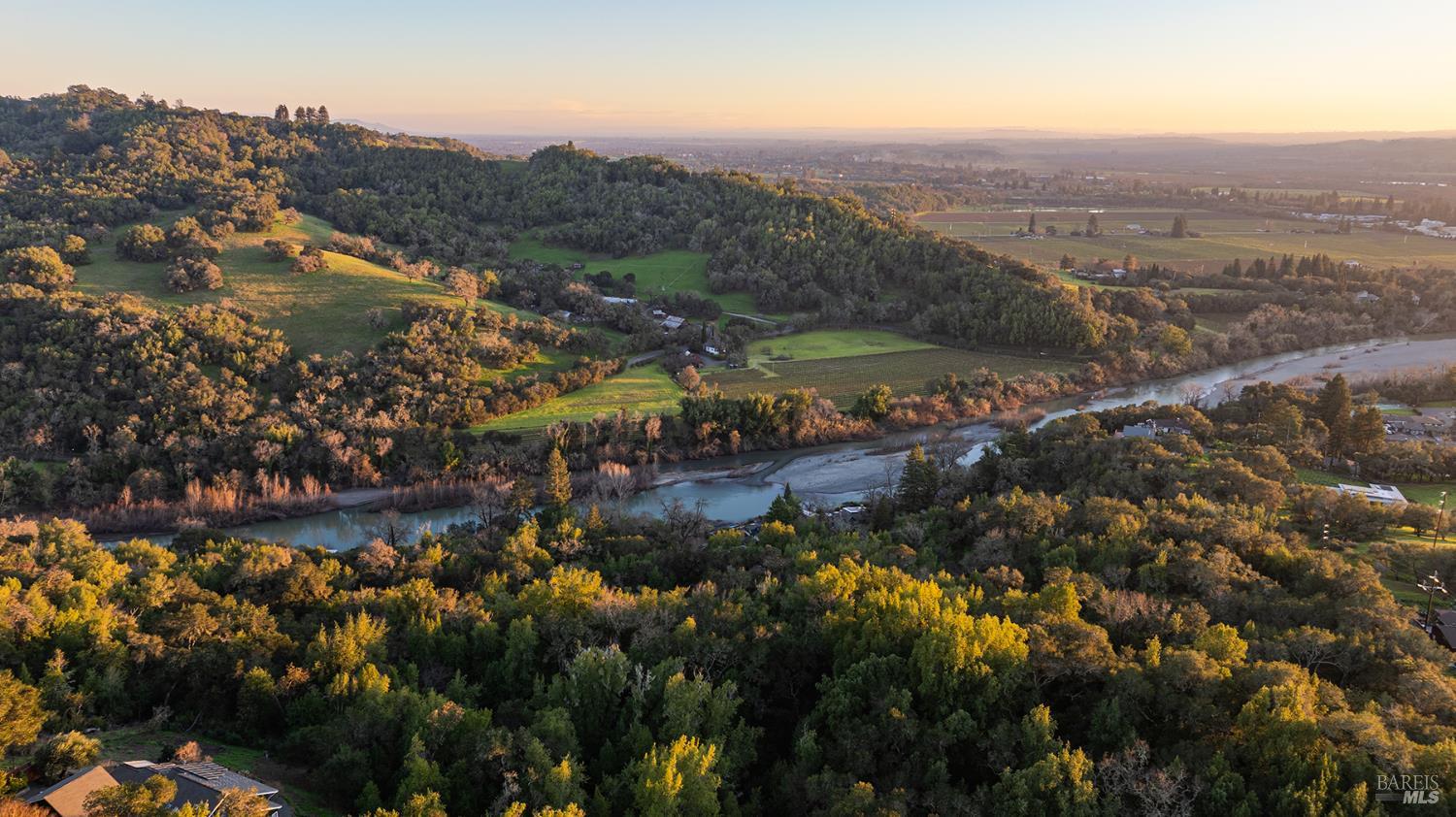 Detail Gallery Image 42 of 48 For 1625 Madrone Ave, Healdsburg,  CA 95448 - 3 Beds | 2 Baths