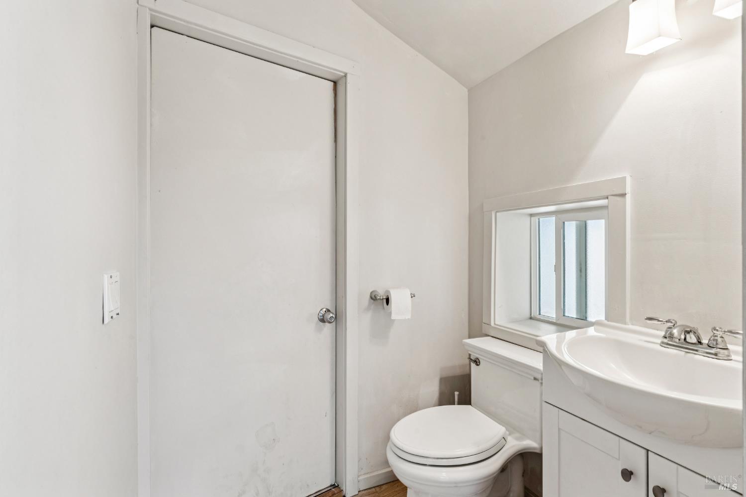 Detail Gallery Image 35 of 39 For 601 Baines Ave, Sonoma,  CA 95476 - 2 Beds | 1 Baths