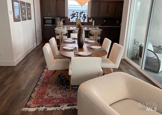 Detail Gallery Image 12 of 29 For 254 Verandah Ave, Novato,  CA 94945 - 3 Beds | 2/2 Baths