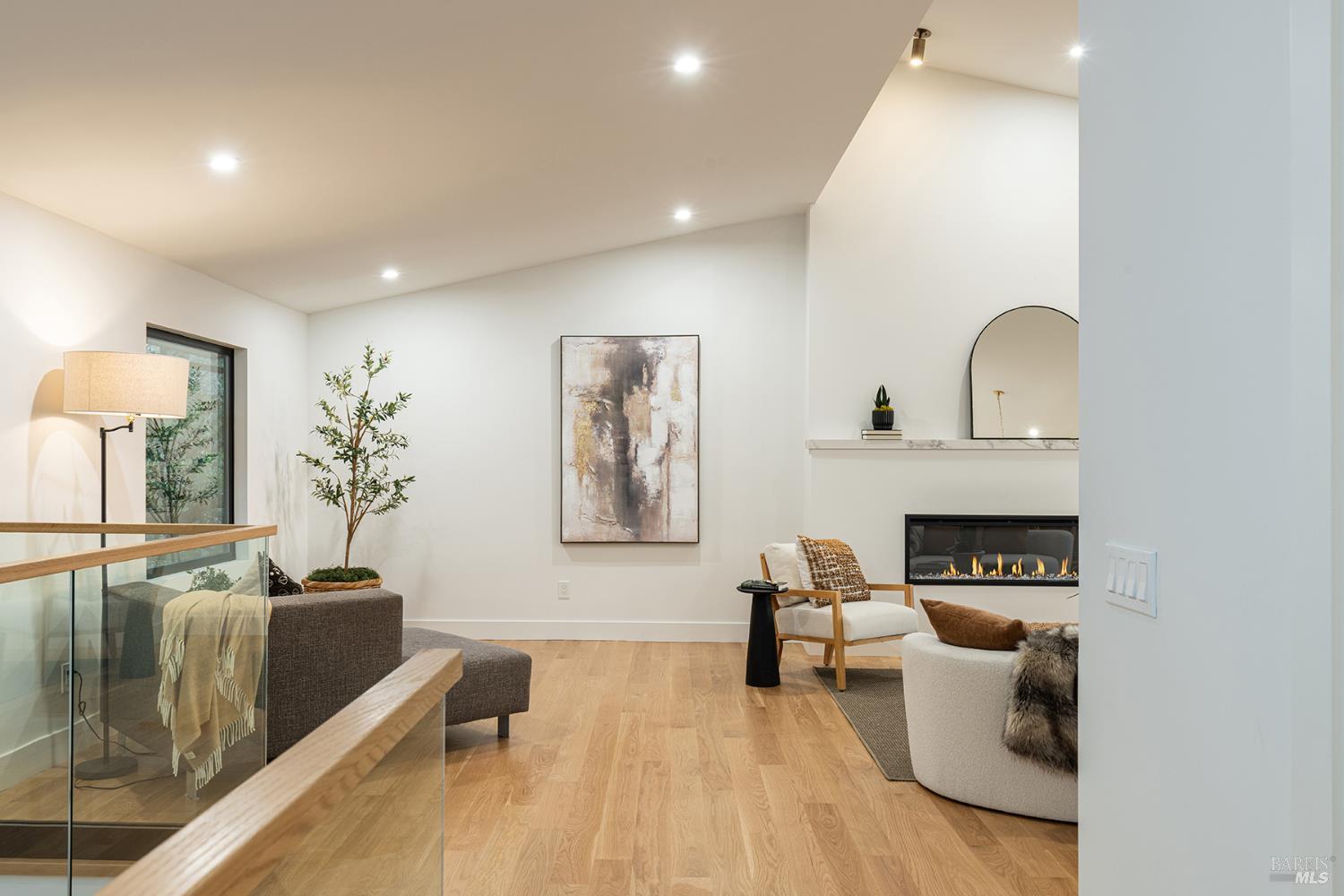 Detail Gallery Image 3 of 74 For 559 E Spring St, Napa,  CA 94559 - 3 Beds | 3/2 Baths