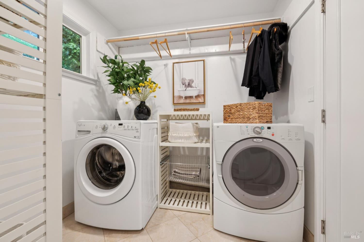 Detail Gallery Image 39 of 55 For 418 Scenic Ave, San Anselmo,  CA 94960 - 3 Beds | 2 Baths