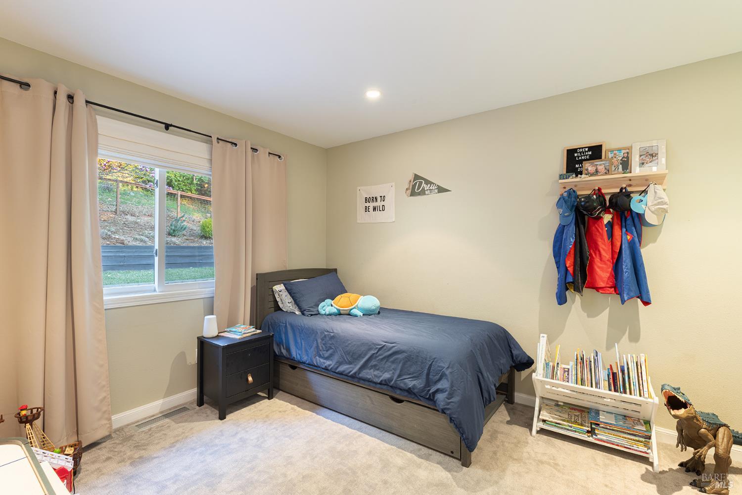 Detail Gallery Image 25 of 48 For 1625 Madrone Ave, Healdsburg,  CA 95448 - 3 Beds | 2 Baths