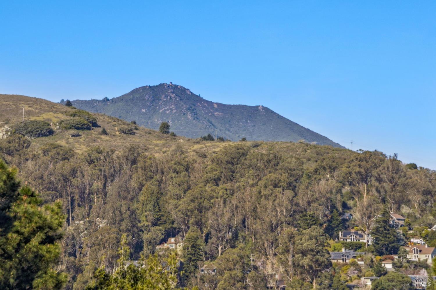 Detail Gallery Image 21 of 28 For 763 Marin Dr, Mill Valley,  CA 94941 - 3 Beds | 3 Baths