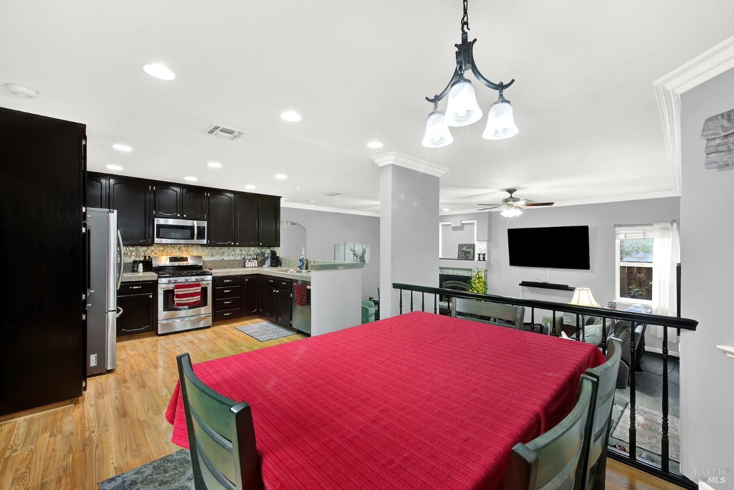 Detail Gallery Image 30 of 66 For 230 Sparrow St, Vacaville,  CA 95687 - 4 Beds | 3 Baths