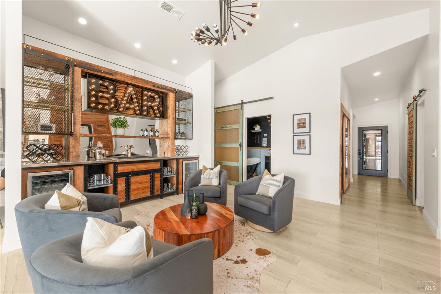 Detail Gallery Image 29 of 99 For 2135 E 2nd St, Benicia,  CA 94510 - 5 Beds | 4 Baths