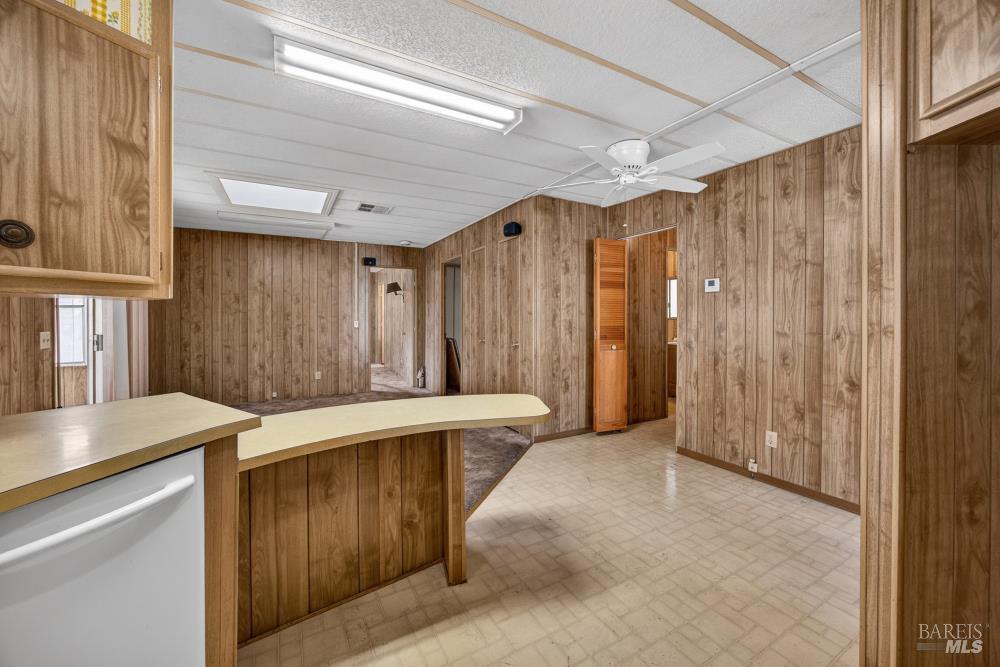 Detail Gallery Image 16 of 47 For 99 Mobile Dr 99, Napa,  CA 94558 - 2 Beds | 2 Baths