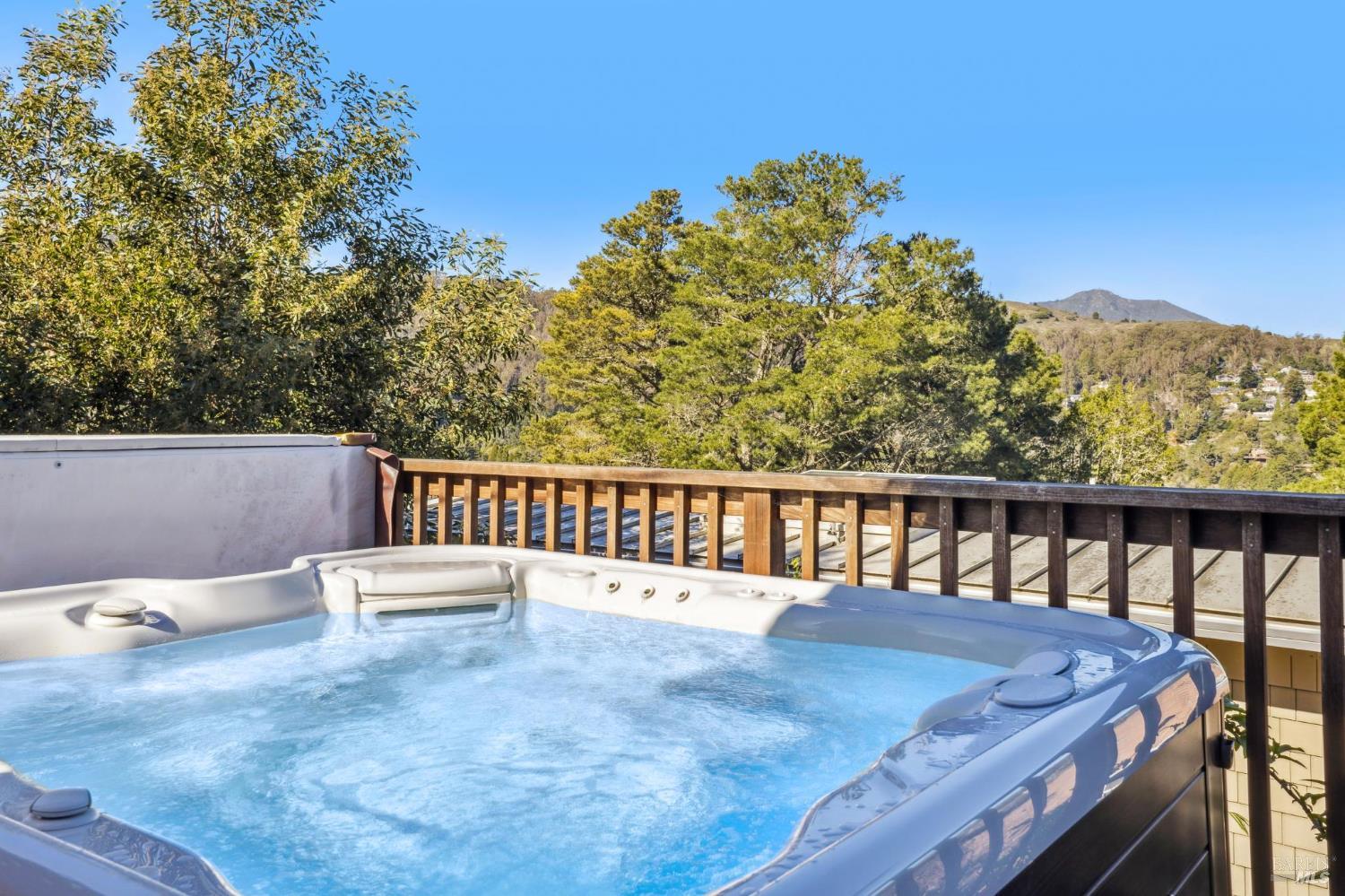 Detail Gallery Image 20 of 28 For 763 Marin Dr, Mill Valley,  CA 94941 - 3 Beds | 3 Baths