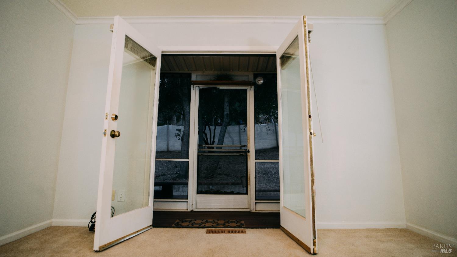 Detail Gallery Image 8 of 33 For 3607 Shoreline View Way, Kelseyville,  CA 95451 - 2 Beds | 1/1 Baths