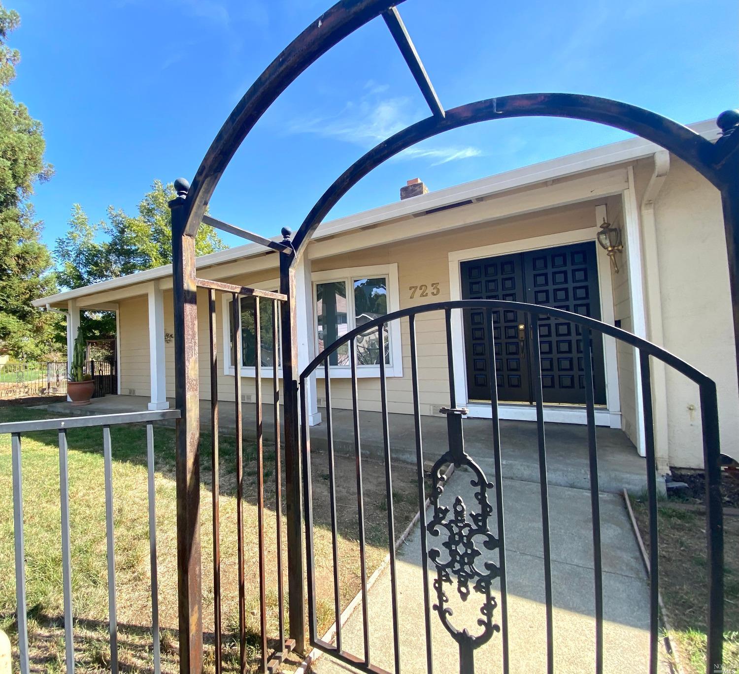 Detail Gallery Image 22 of 23 For 723 Brookside Dr, Vacaville,  CA 95688 - 3 Beds | 2 Baths