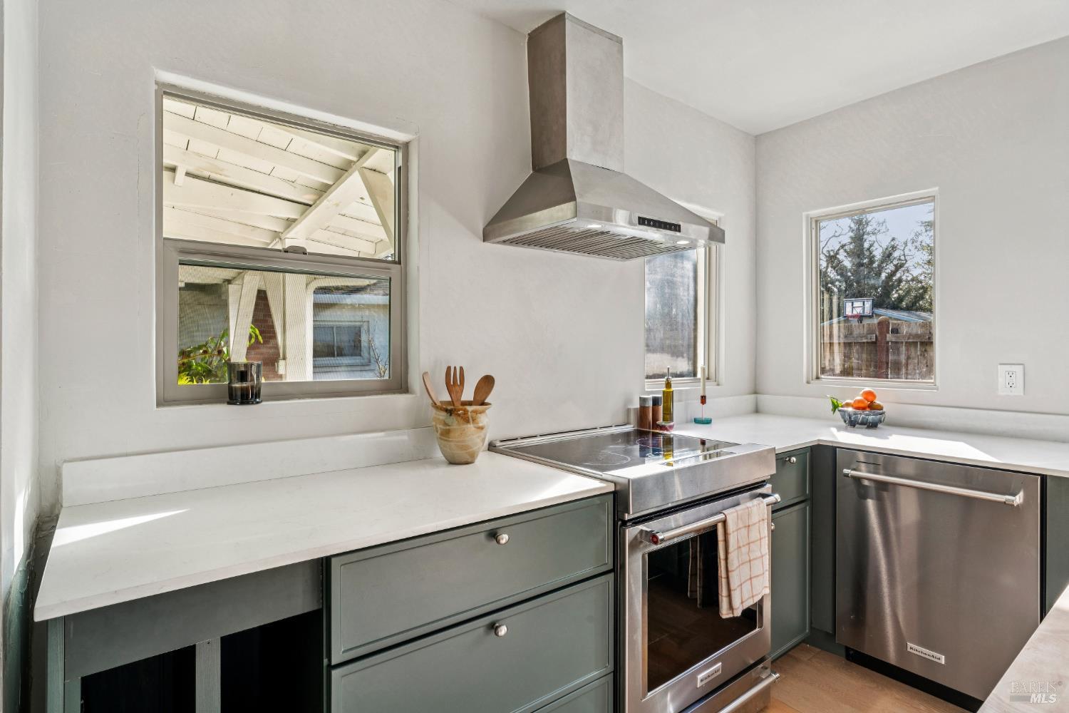 Detail Gallery Image 20 of 39 For 601 Baines Ave, Sonoma,  CA 95476 - 2 Beds | 1 Baths