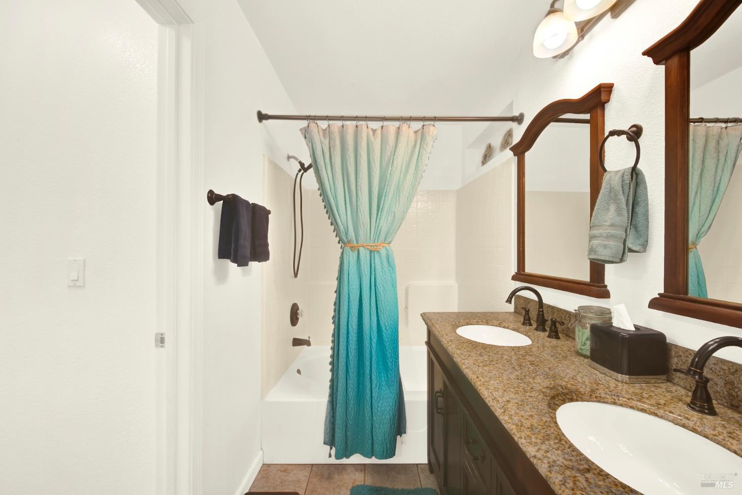 Detail Gallery Image 41 of 64 For 967 Copper Way, Vacaville,  CA 95687 - 3 Beds | 2/1 Baths