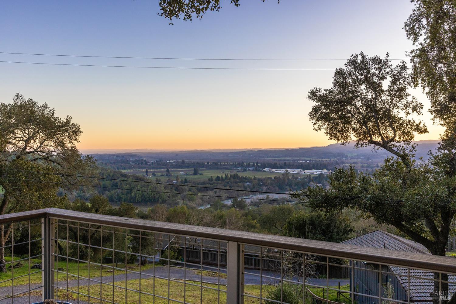 Detail Gallery Image 44 of 48 For 1625 Madrone Ave, Healdsburg,  CA 95448 - 3 Beds | 2 Baths