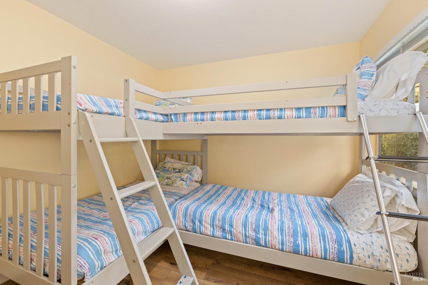 Detail Gallery Image 33 of 63 For 11145 E Highway 20 Unkn, Clearlake Oaks,  CA 95423 - 4 Beds | 2/1 Baths