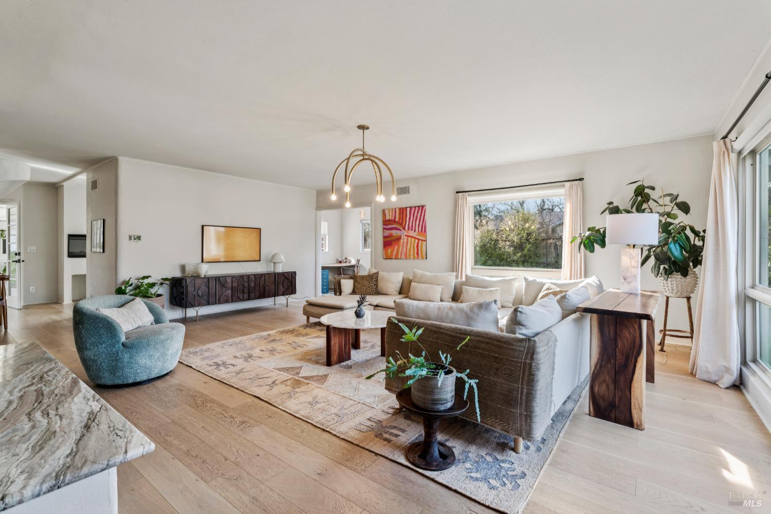 Detail Gallery Image 3 of 39 For 601 Baines Ave, Sonoma,  CA 95476 - 2 Beds | 1 Baths