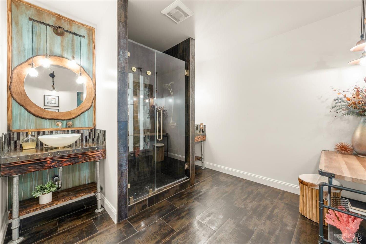 Detail Gallery Image 50 of 99 For 2135 E 2nd St, Benicia,  CA 94510 - 5 Beds | 4 Baths