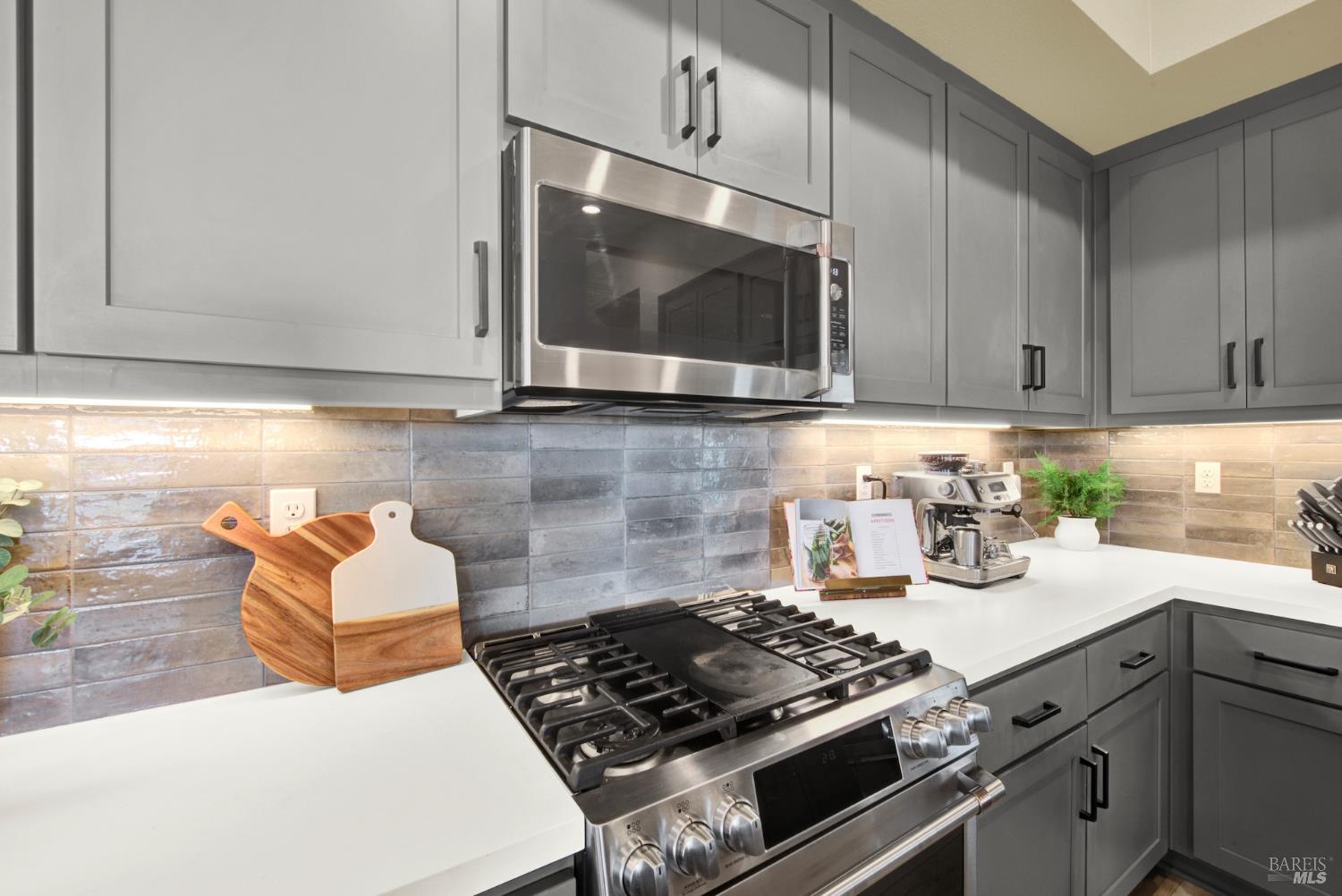 Detail Gallery Image 20 of 79 For 2282 Solace Vis, Fairfield,  CA 94533 - 2 Beds | 2 Baths