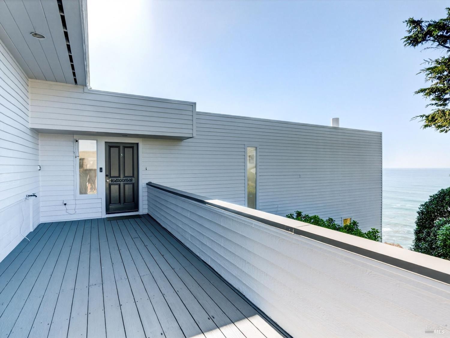 Detail Gallery Image 4 of 61 For 14800 Navarro Way, Manchester,  CA 95459 - 4 Beds | 3 Baths