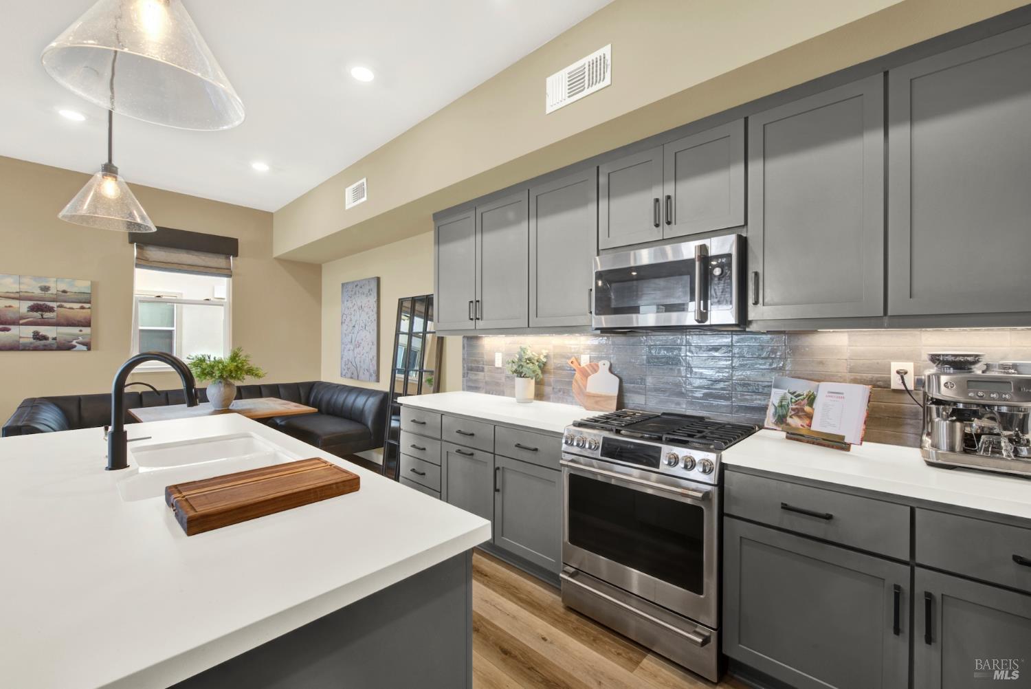 Detail Gallery Image 15 of 79 For 2282 Solace Vis, Fairfield,  CA 94533 - 2 Beds | 2 Baths