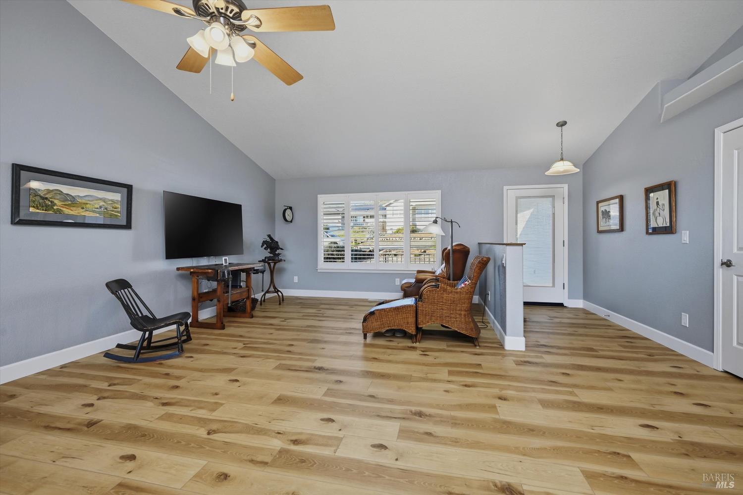 Detail Gallery Image 7 of 30 For 19093 Ravenhill Rd, Hidden Valley Lake,  CA 95467 - 3 Beds | 2 Baths