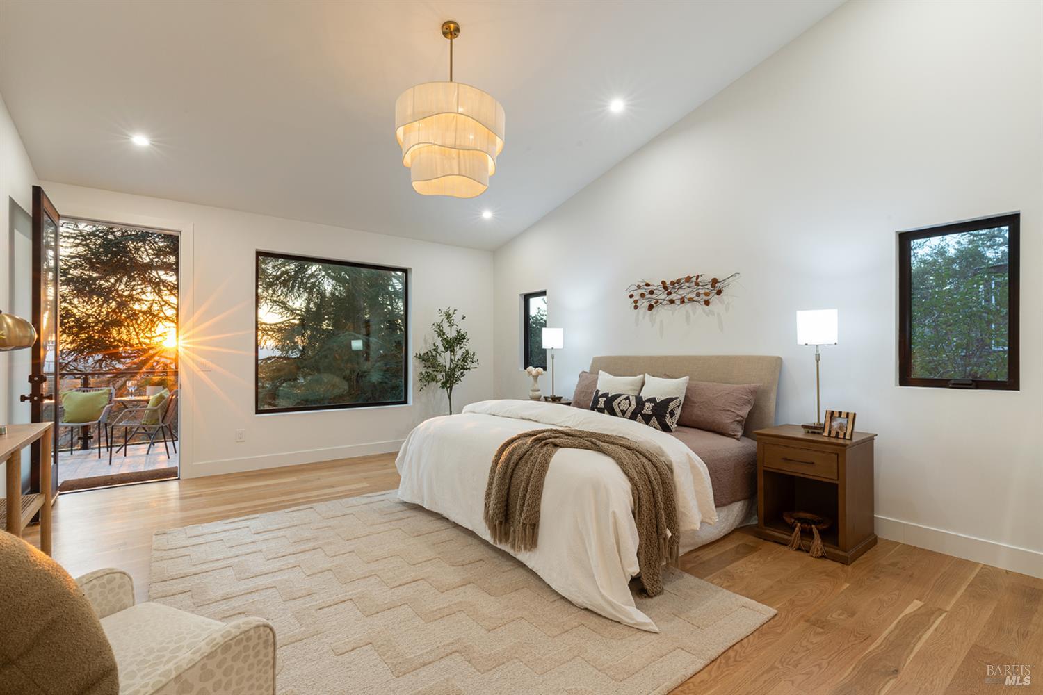 Detail Gallery Image 22 of 74 For 559 E Spring St, Napa,  CA 94559 - 3 Beds | 3/2 Baths