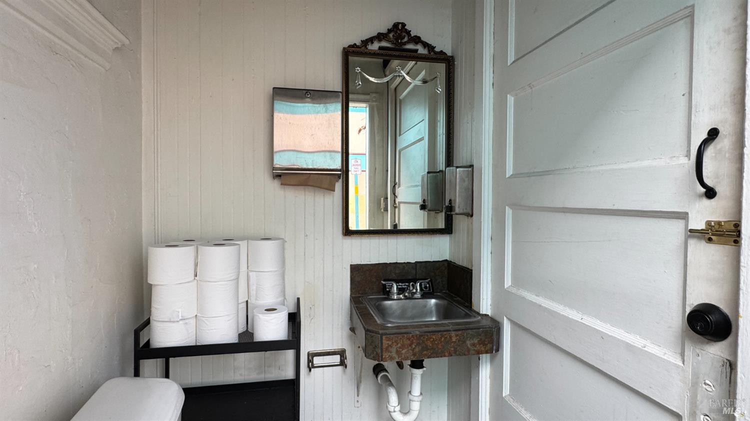 Detail Gallery Image 13 of 16 For 35 E Commercial St, Willits,  CA 95490 - – Beds | – Baths