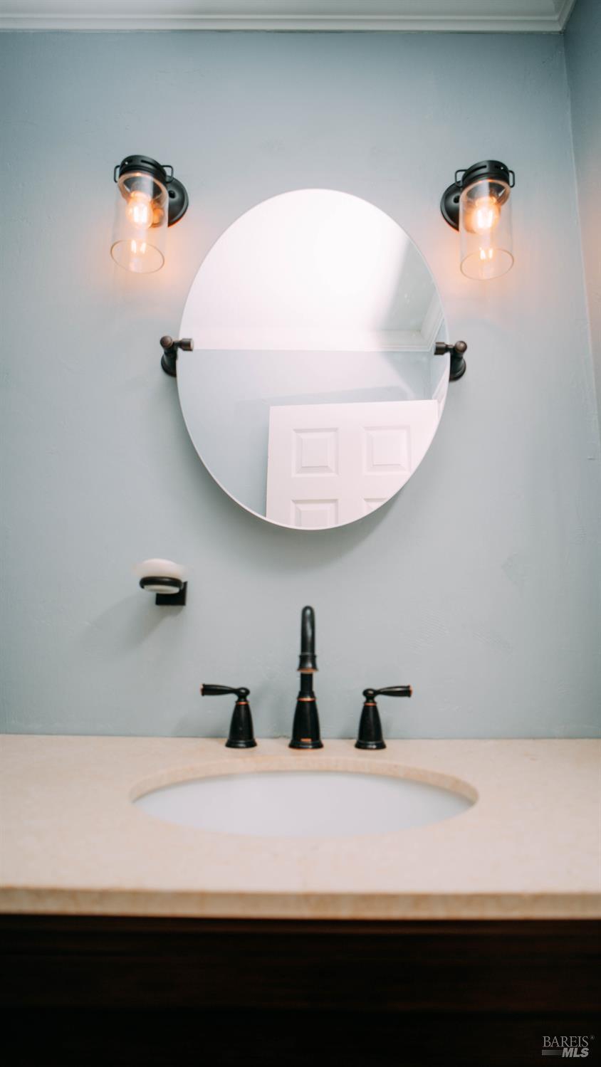 Detail Gallery Image 13 of 33 For 3607 Shoreline View Way, Kelseyville,  CA 95451 - 2 Beds | 1/1 Baths