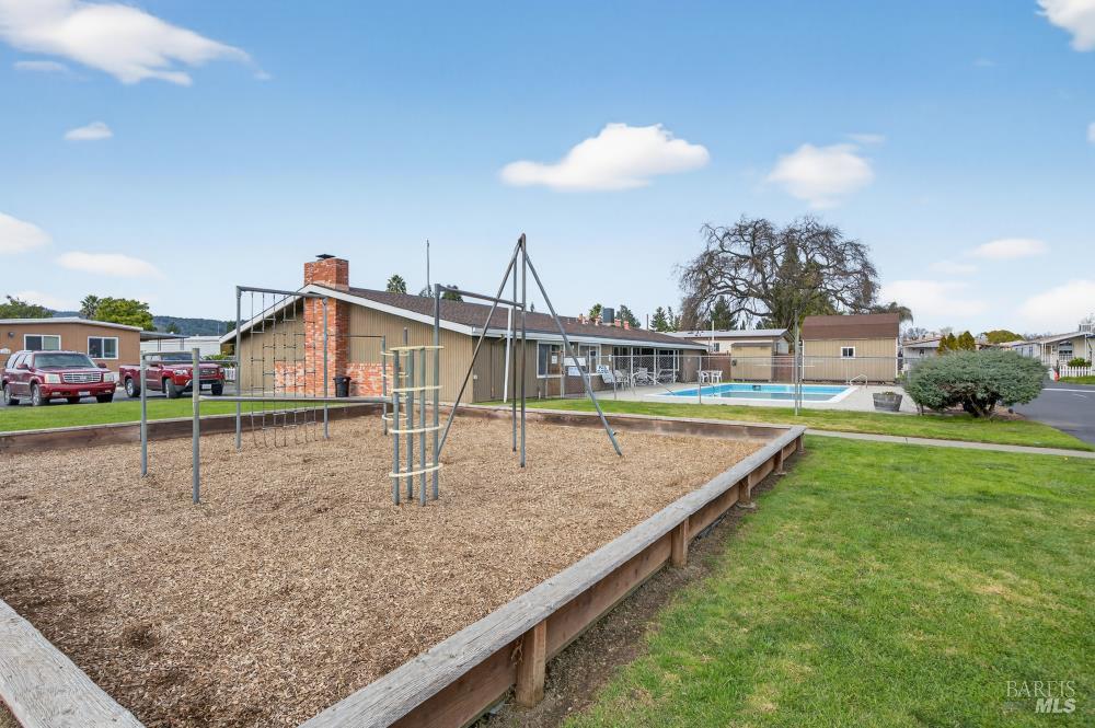 Detail Gallery Image 40 of 47 For 99 Mobile Dr 99, Napa,  CA 94558 - 2 Beds | 2 Baths