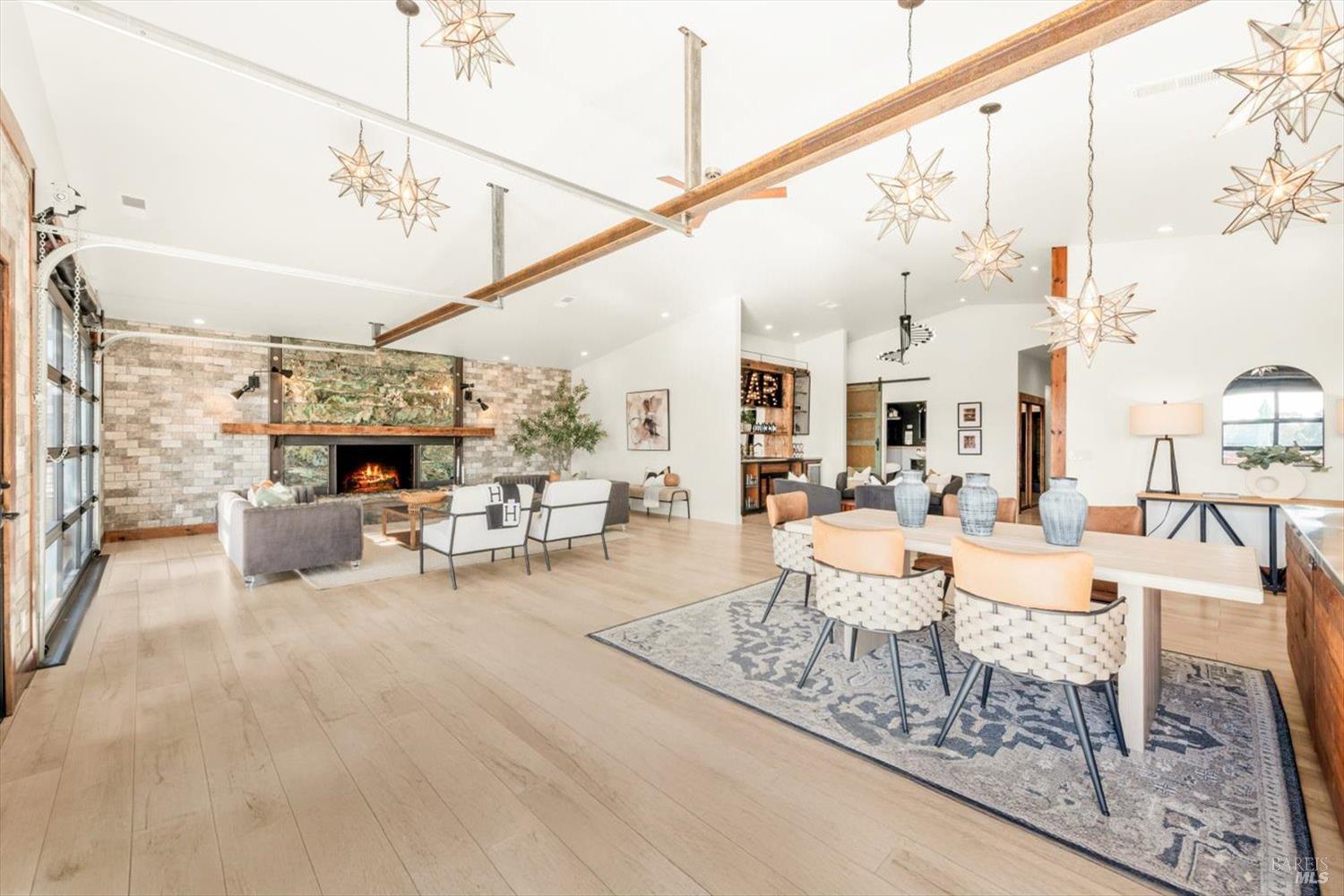 Detail Gallery Image 22 of 99 For 2135 E 2nd St, Benicia,  CA 94510 - 5 Beds | 4 Baths