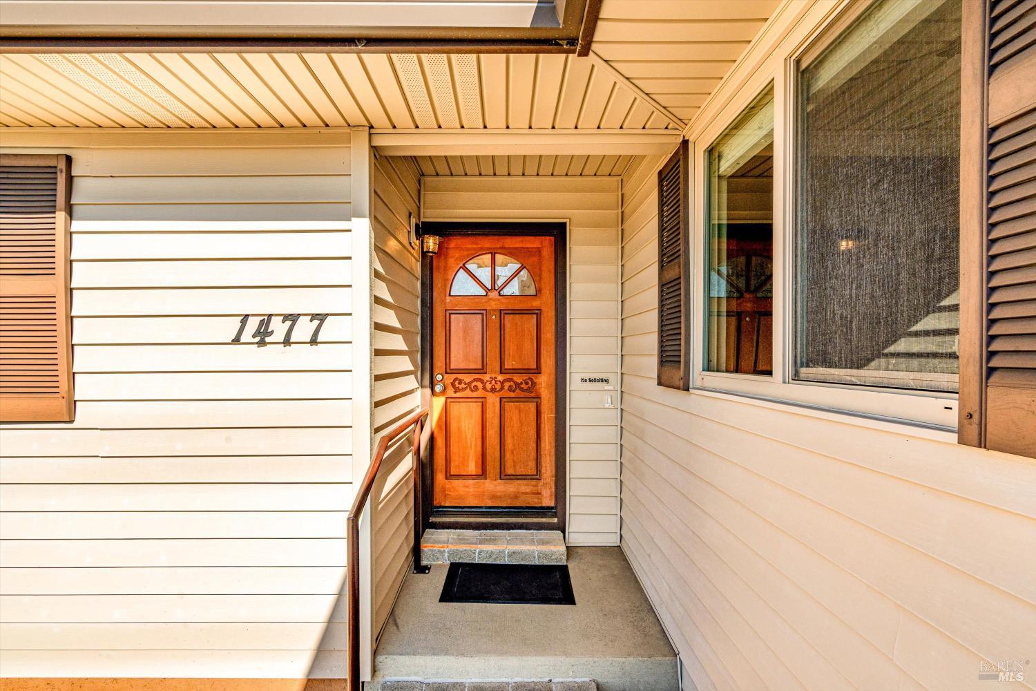 Detail Gallery Image 7 of 54 For 1477 Russell Ave, Santa Rosa,  CA 95403 - 3 Beds | 2 Baths