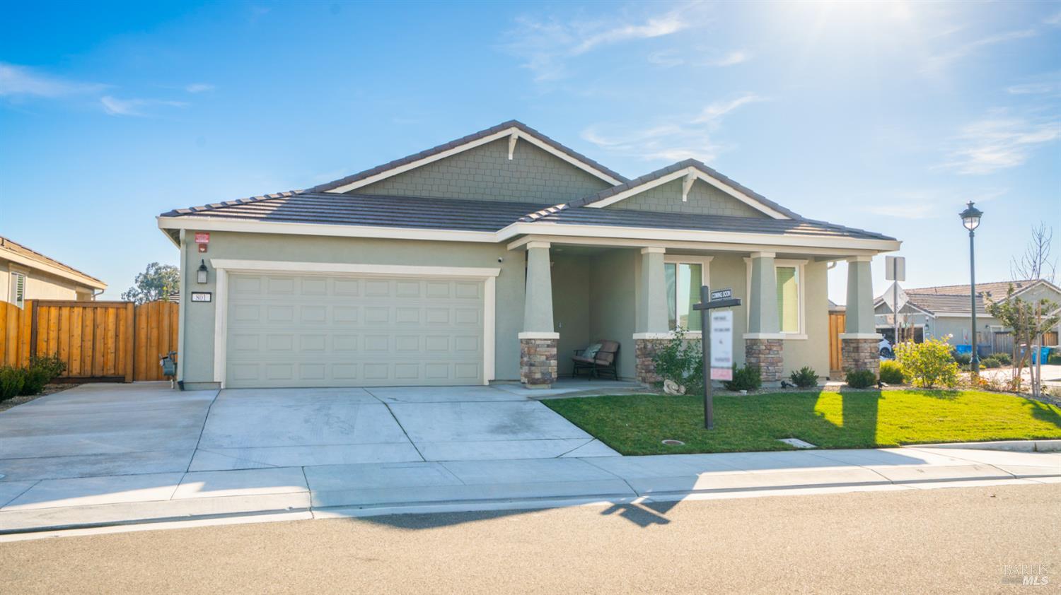 Detail Gallery Image 5 of 48 For 801 Billhook Dr, Vacaville,  CA 95687 - 3 Beds | 2 Baths