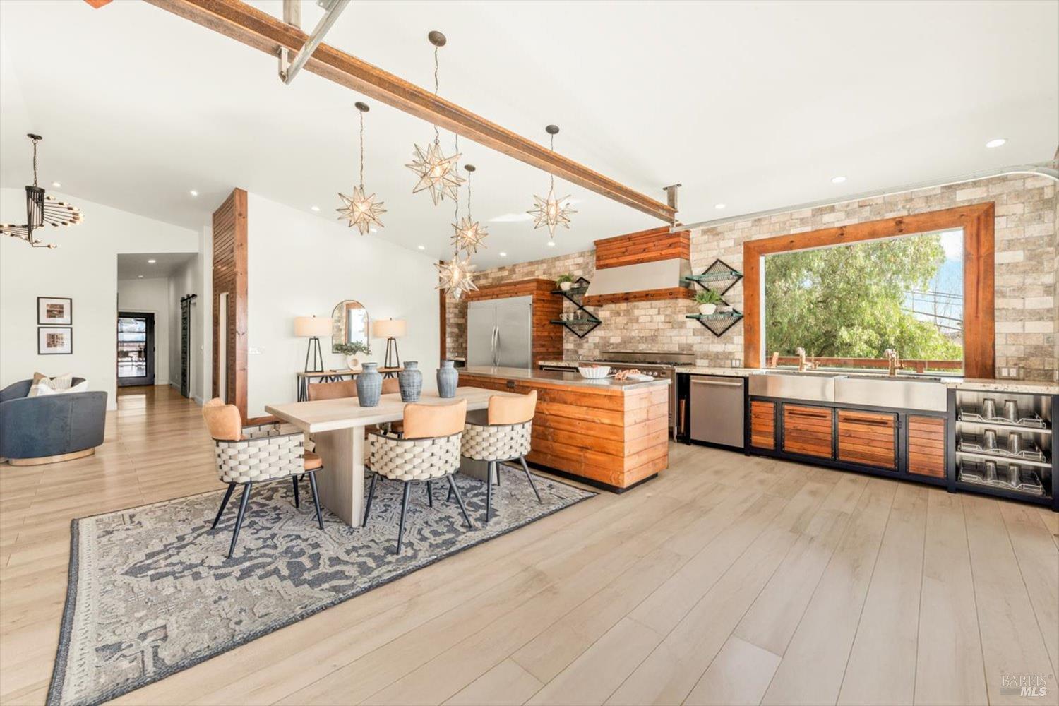 Detail Gallery Image 23 of 99 For 2135 E 2nd St, Benicia,  CA 94510 - 5 Beds | 4 Baths